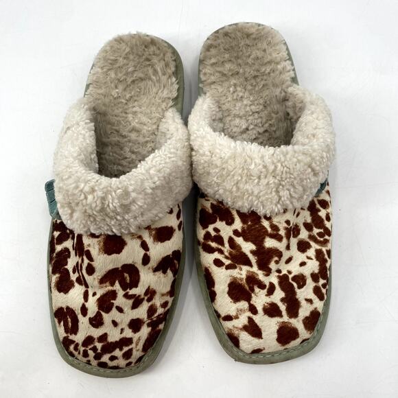 Ariat Cow Print Calf Hair Slippers - Picture 2 of 5